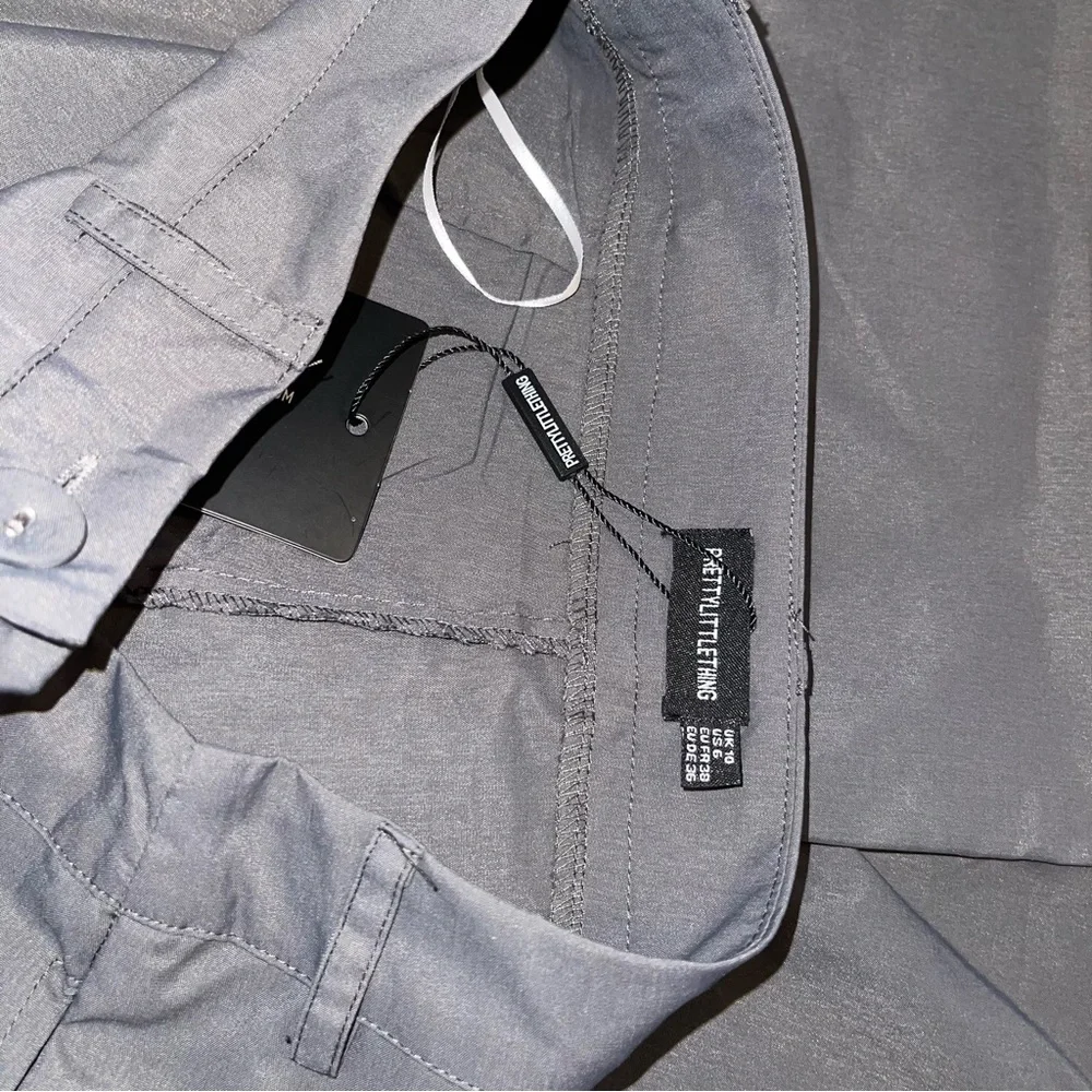 Pretty Little Thing Charcoal Peach Skin Straight Leg Trousers - Picture 4 of 10